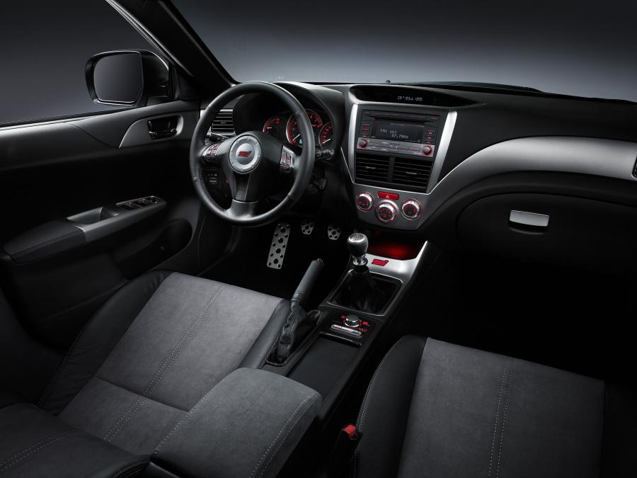 Subaru Impreza STI 2008 года  (фото 8 из 25)